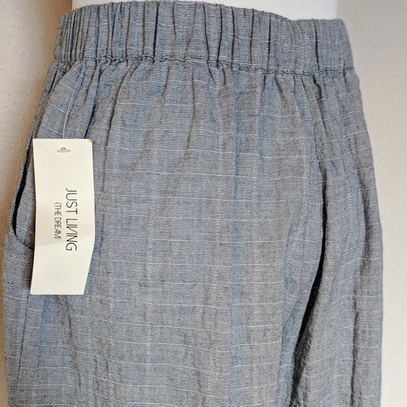 Wide leg pants with pockets! NWT - Picture 7 of 7